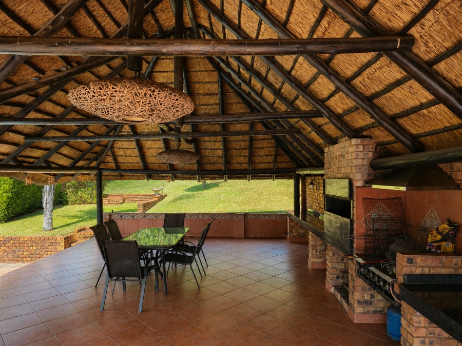 5 Bedroom Property for Sale in Ninapark Gauteng