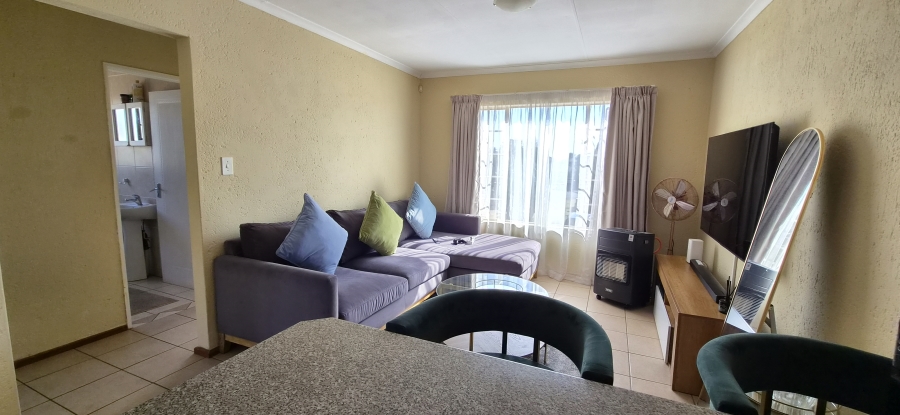 2 Bedroom Property for Sale in Heuwelsig Estate Gauteng