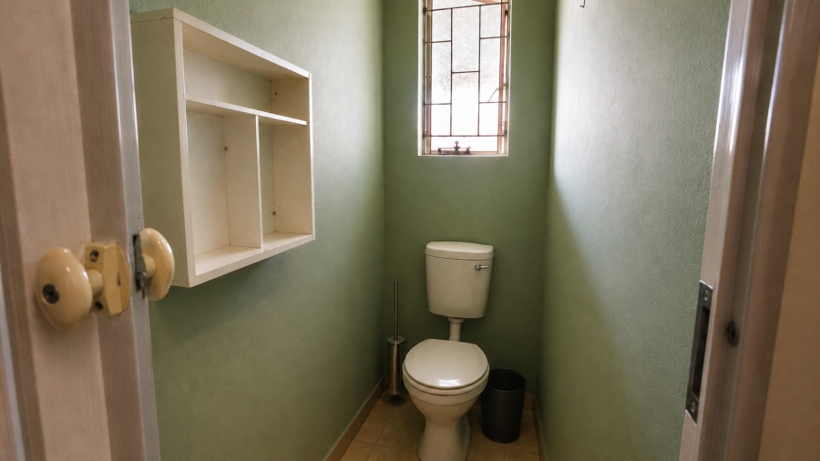 2 Bedroom Property for Sale in Eldoraigne Gauteng