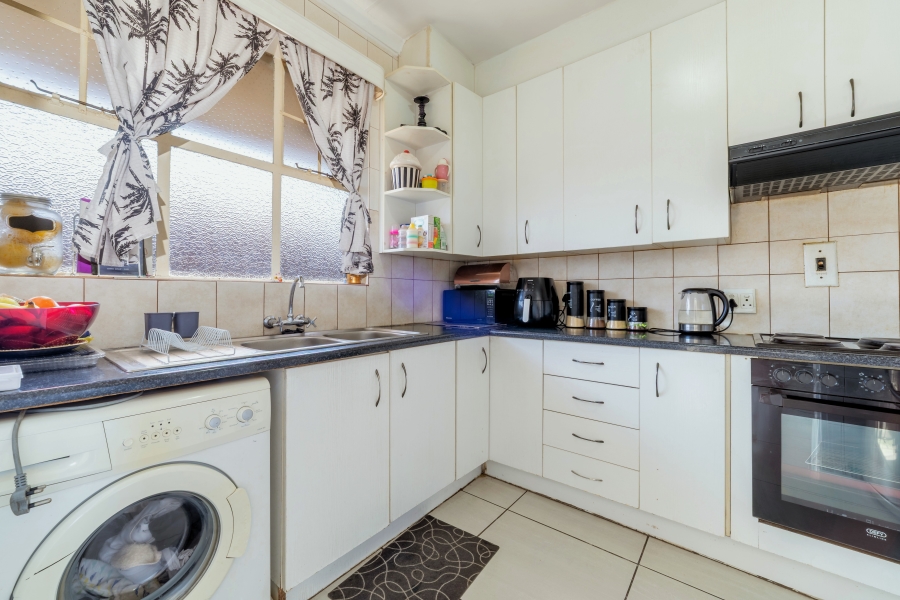 2 Bedroom Property for Sale in Florida Gauteng