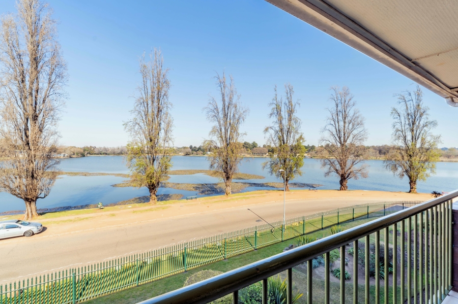 2 Bedroom Property for Sale in Florida Gauteng