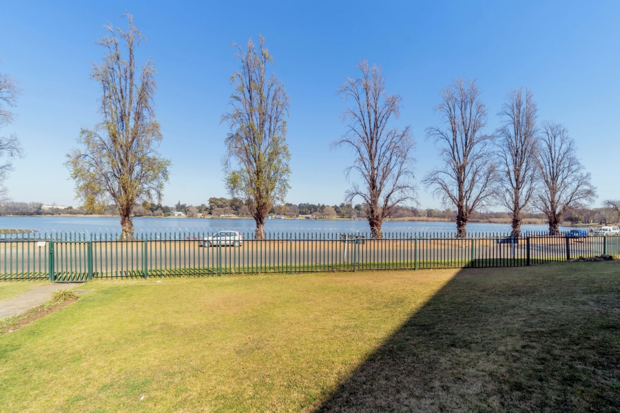 2 Bedroom Property for Sale in Florida Gauteng