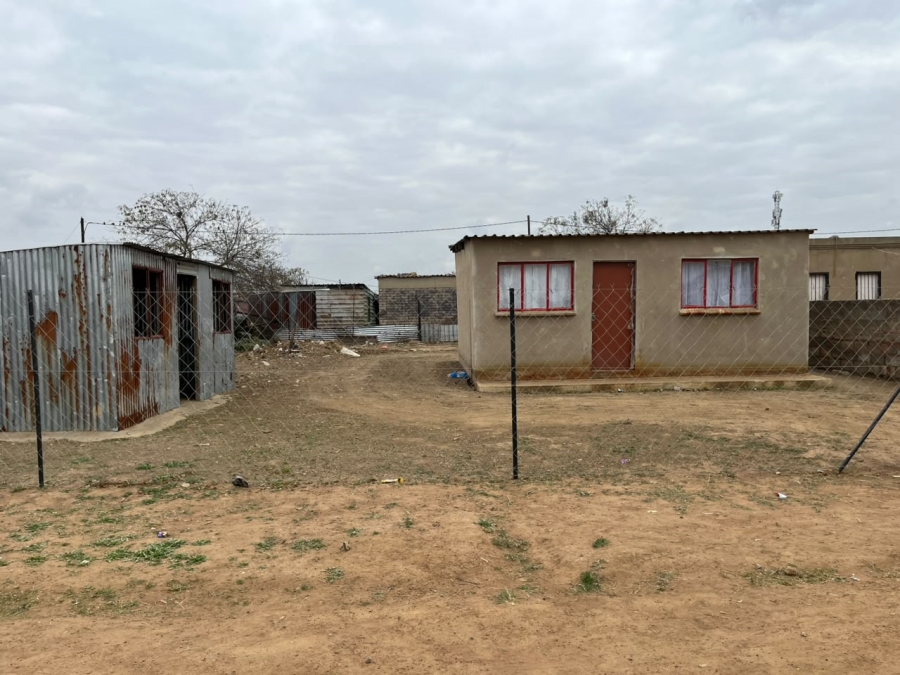 1 Bedroom Property for Sale in Langaville Gauteng