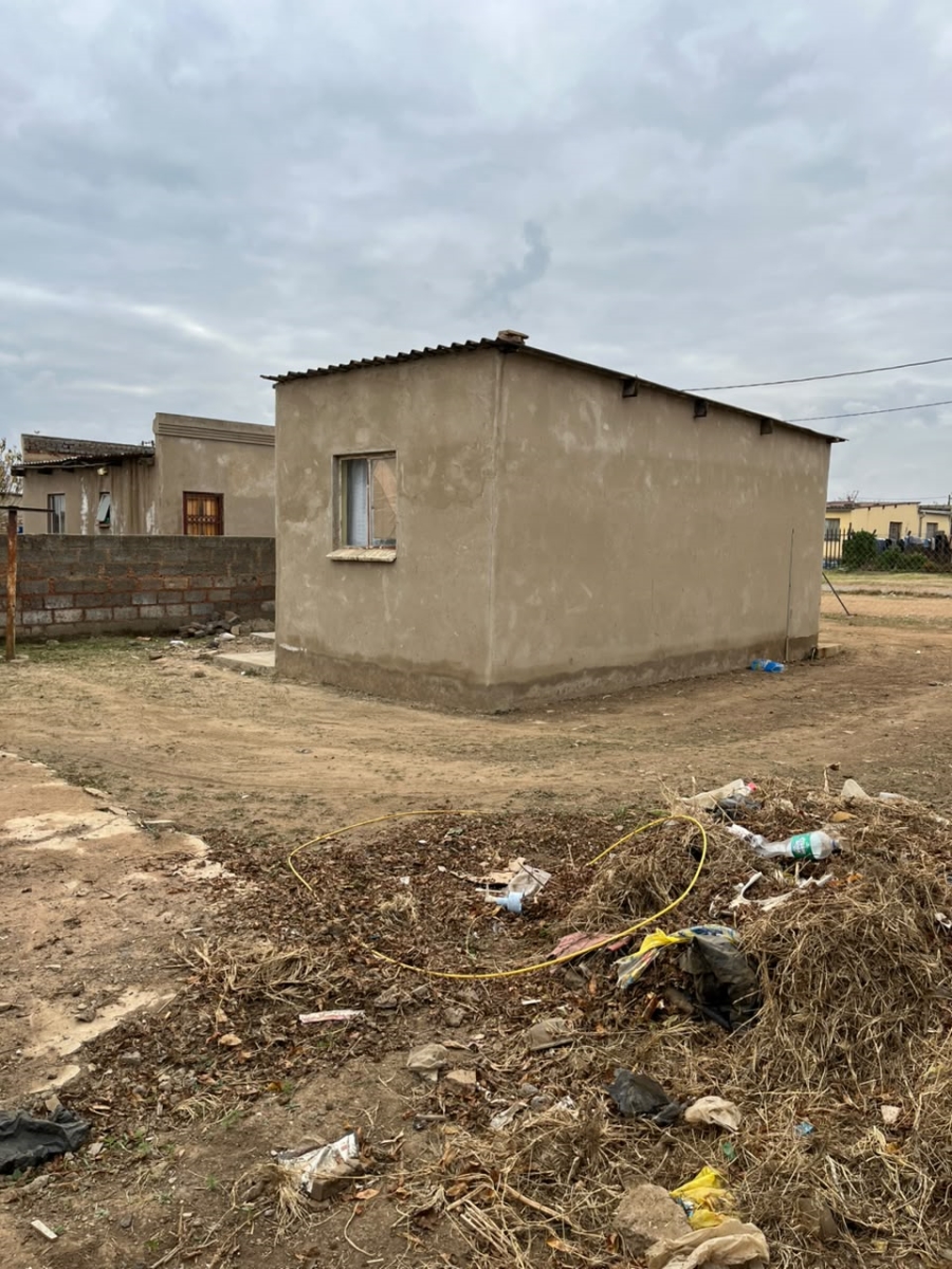 1 Bedroom Property for Sale in Langaville Gauteng