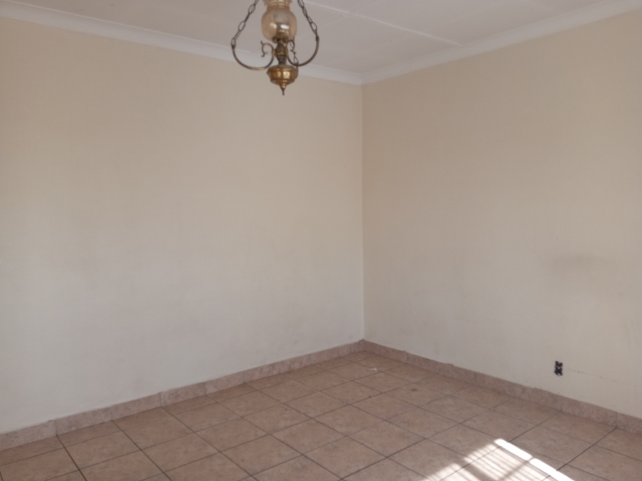 2 Bedroom Property for Sale in Rosettenville Gauteng