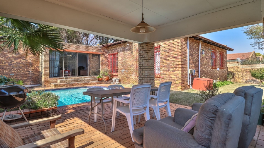 3 Bedroom Property for Sale in Paulshof Gauteng