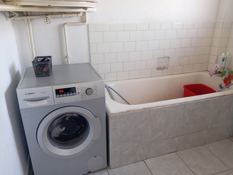 2 Bedroom Property for Sale in Rosettenville Gauteng