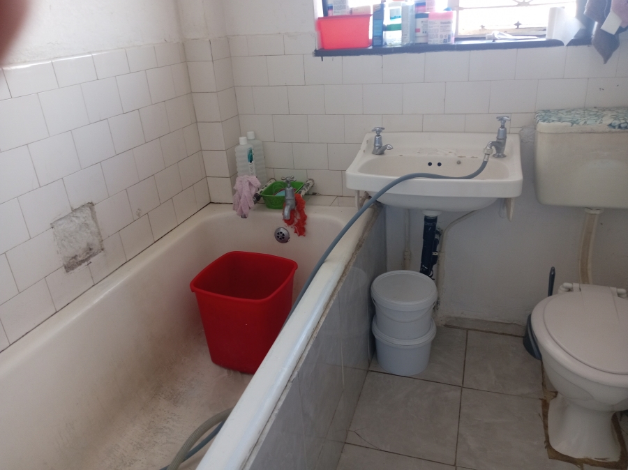 2 Bedroom Property for Sale in Rosettenville Gauteng