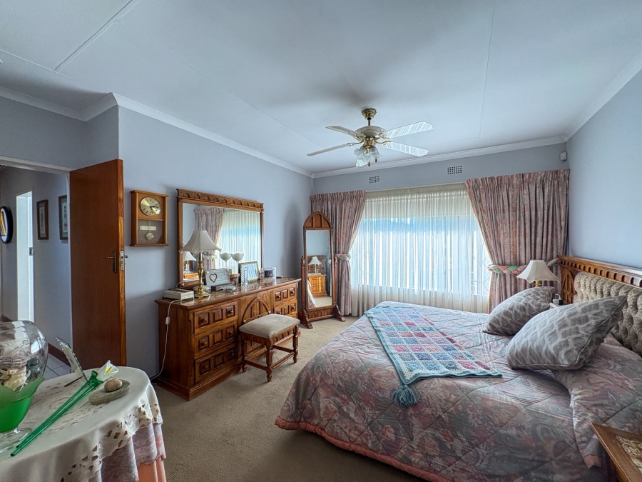 3 Bedroom Property for Sale in Sunward Park Gauteng