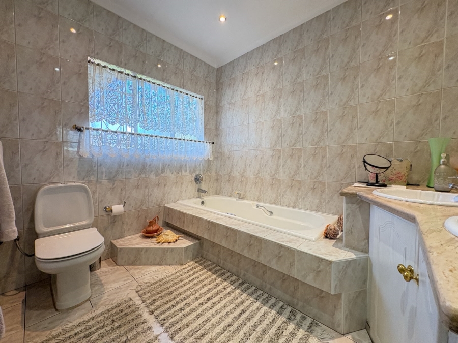 3 Bedroom Property for Sale in Sunward Park Gauteng