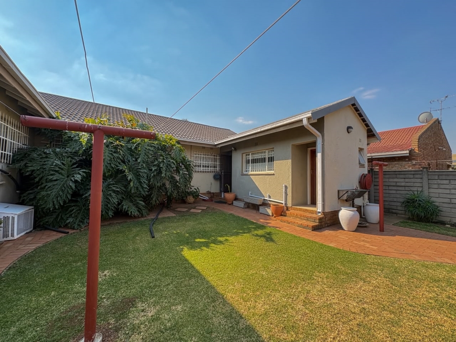 3 Bedroom Property for Sale in Sunward Park Gauteng