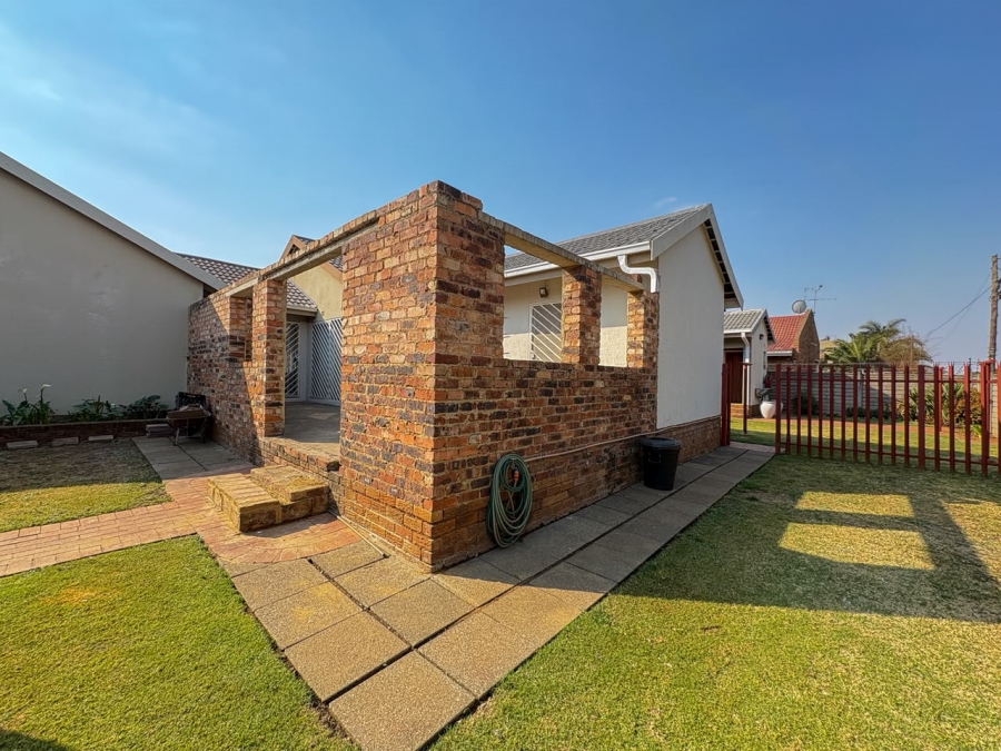 3 Bedroom Property for Sale in Sunward Park Gauteng