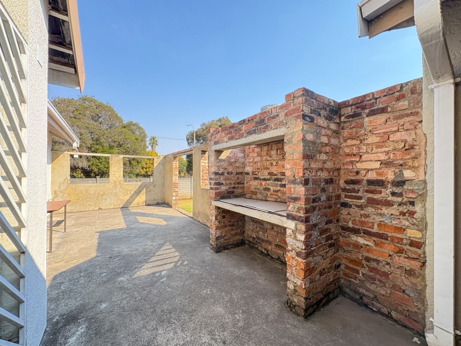 3 Bedroom Property for Sale in Sunward Park Gauteng