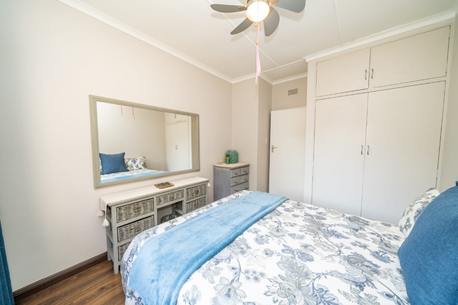 5 Bedroom Property for Sale in Larrendale Gauteng