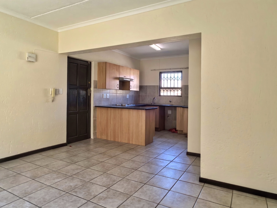 2 Bedroom Property for Sale in Franklin Roosevelt Park Gauteng