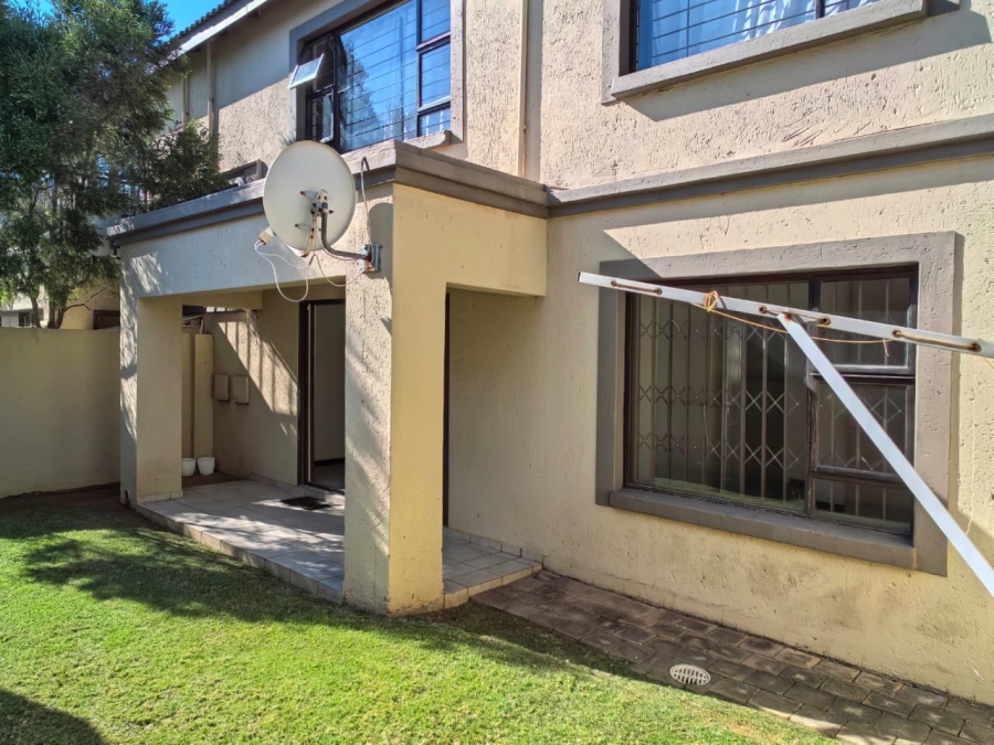2 Bedroom Property for Sale in Franklin Roosevelt Park Gauteng