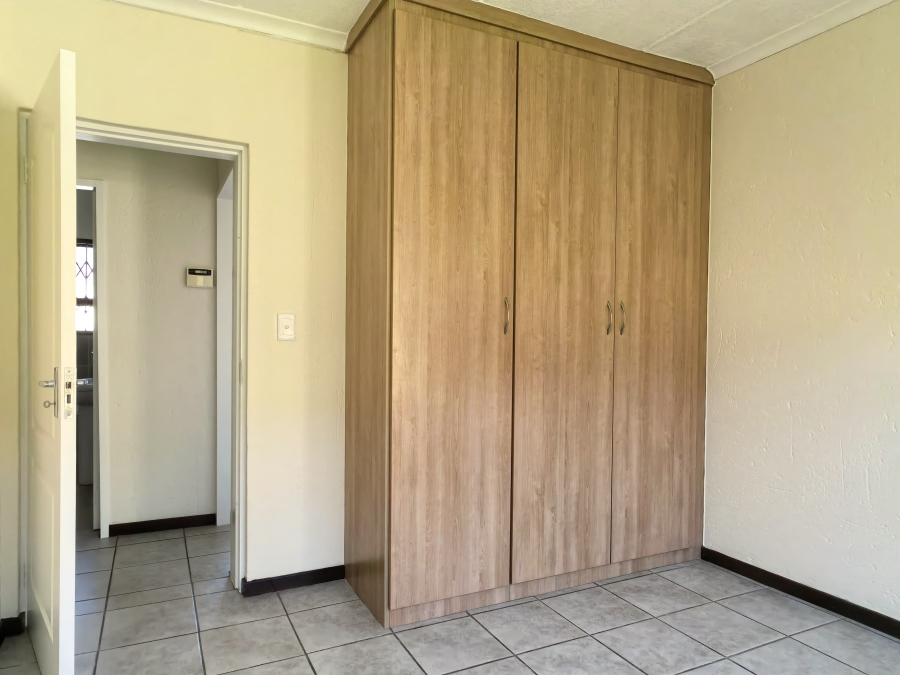 2 Bedroom Property for Sale in Franklin Roosevelt Park Gauteng
