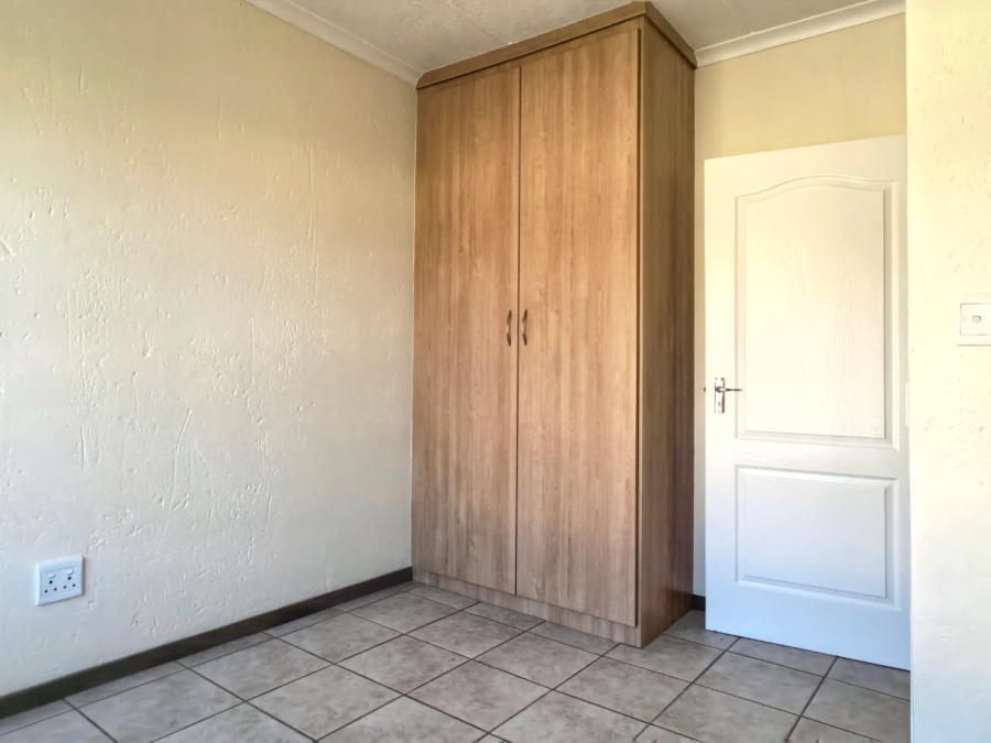 2 Bedroom Property for Sale in Franklin Roosevelt Park Gauteng