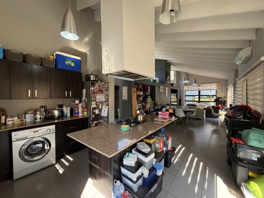 To Let 3 Bedroom Property for Rent in Jackal Creek Golf Estate Gauteng