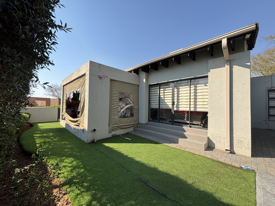 To Let 3 Bedroom Property for Rent in Jackal Creek Golf Estate Gauteng