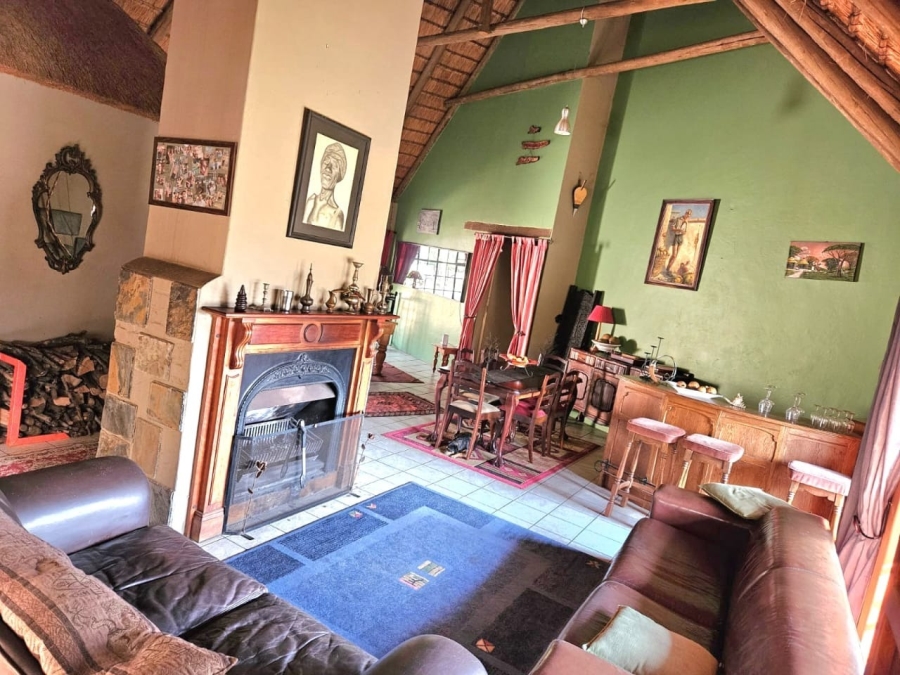 5 Bedroom Property for Sale in Laezonia Gauteng