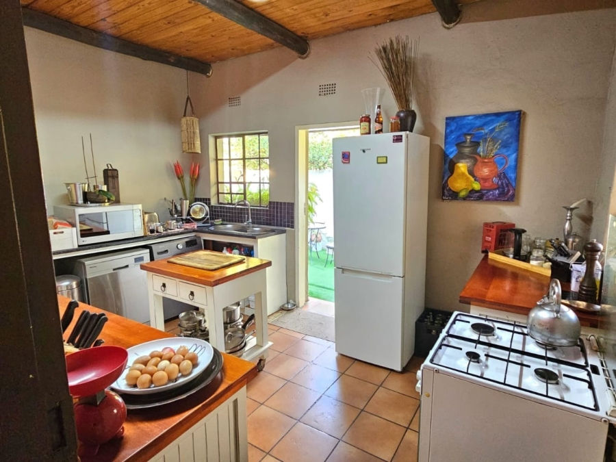 5 Bedroom Property for Sale in Laezonia Gauteng