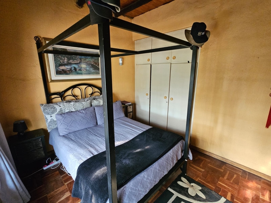 5 Bedroom Property for Sale in Laezonia Gauteng