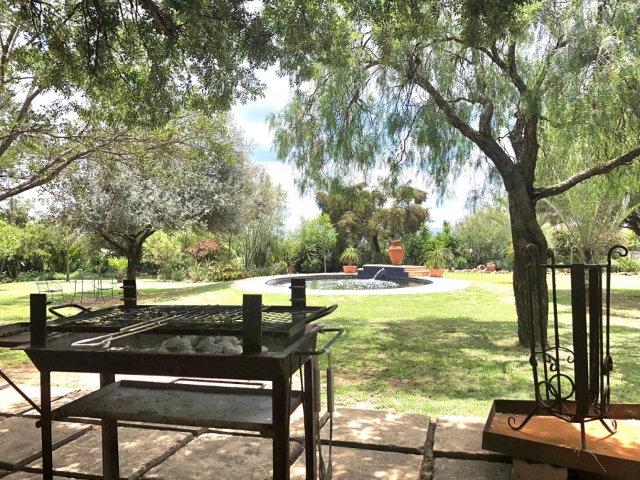 5 Bedroom Property for Sale in Laezonia Gauteng