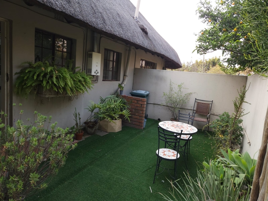 5 Bedroom Property for Sale in Laezonia Gauteng