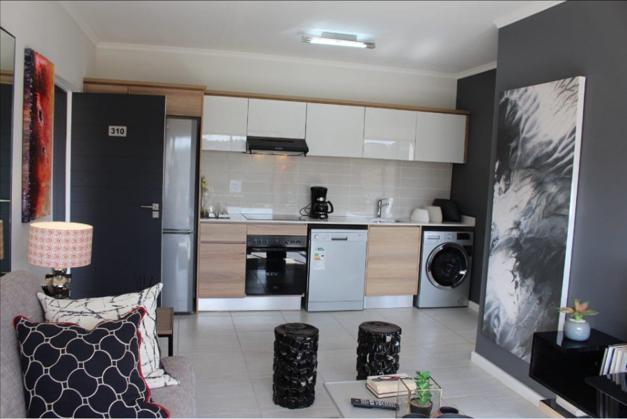 1 Bedroom Property for Sale in Waterfall Gauteng