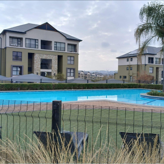 1 Bedroom Property for Sale in Waterfall Gauteng