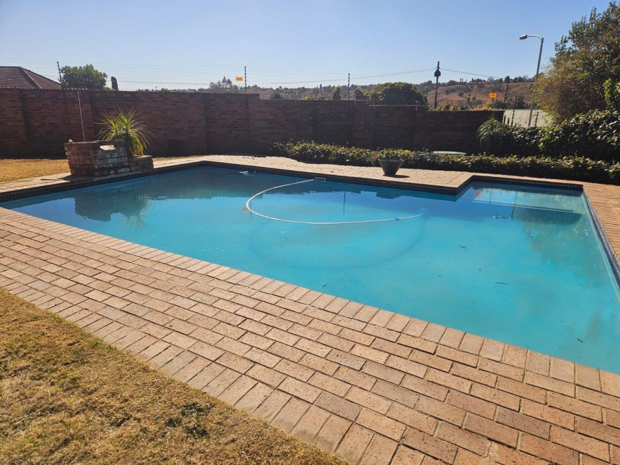 To Let 3 Bedroom Property for Rent in Wentworth Park Gauteng