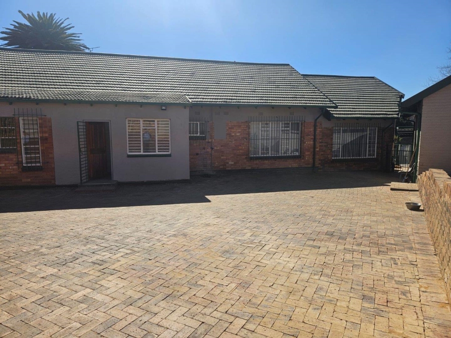 To Let 3 Bedroom Property for Rent in Wentworth Park Gauteng