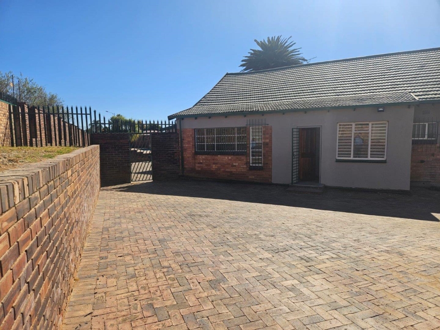 To Let 3 Bedroom Property for Rent in Wentworth Park Gauteng