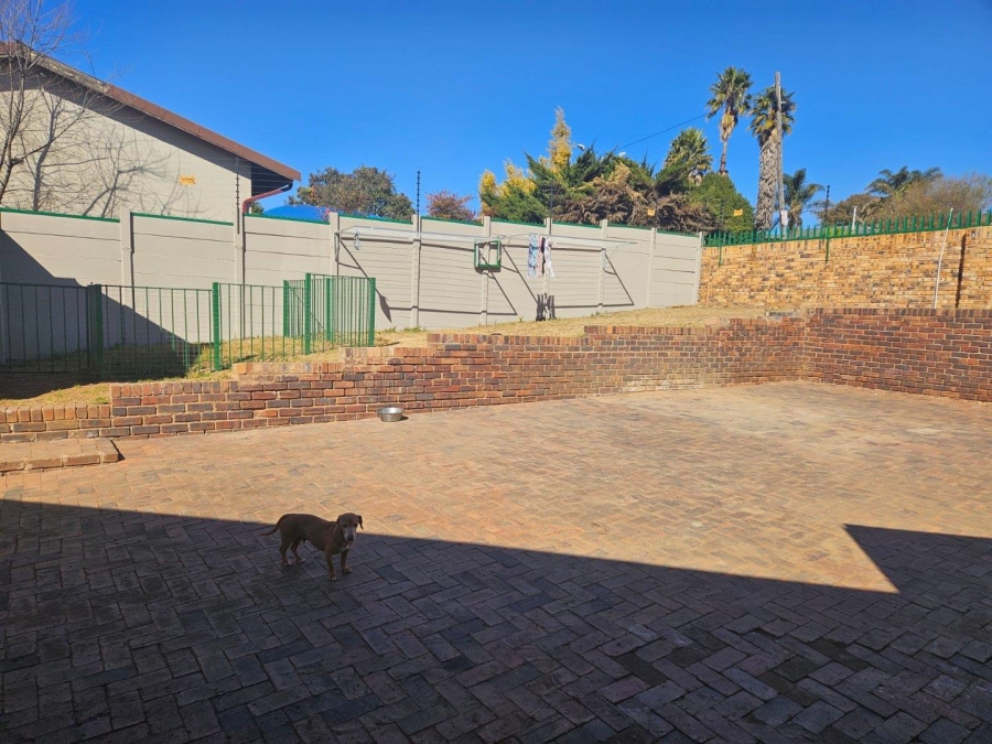 To Let 3 Bedroom Property for Rent in Wentworth Park Gauteng