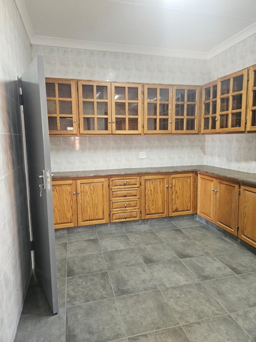 To Let 3 Bedroom Property for Rent in Wentworth Park Gauteng
