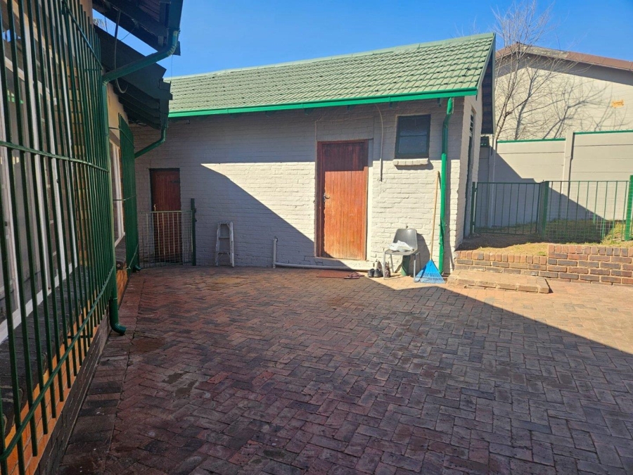 To Let 3 Bedroom Property for Rent in Wentworth Park Gauteng