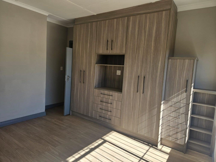 To Let 3 Bedroom Property for Rent in Wentworth Park Gauteng