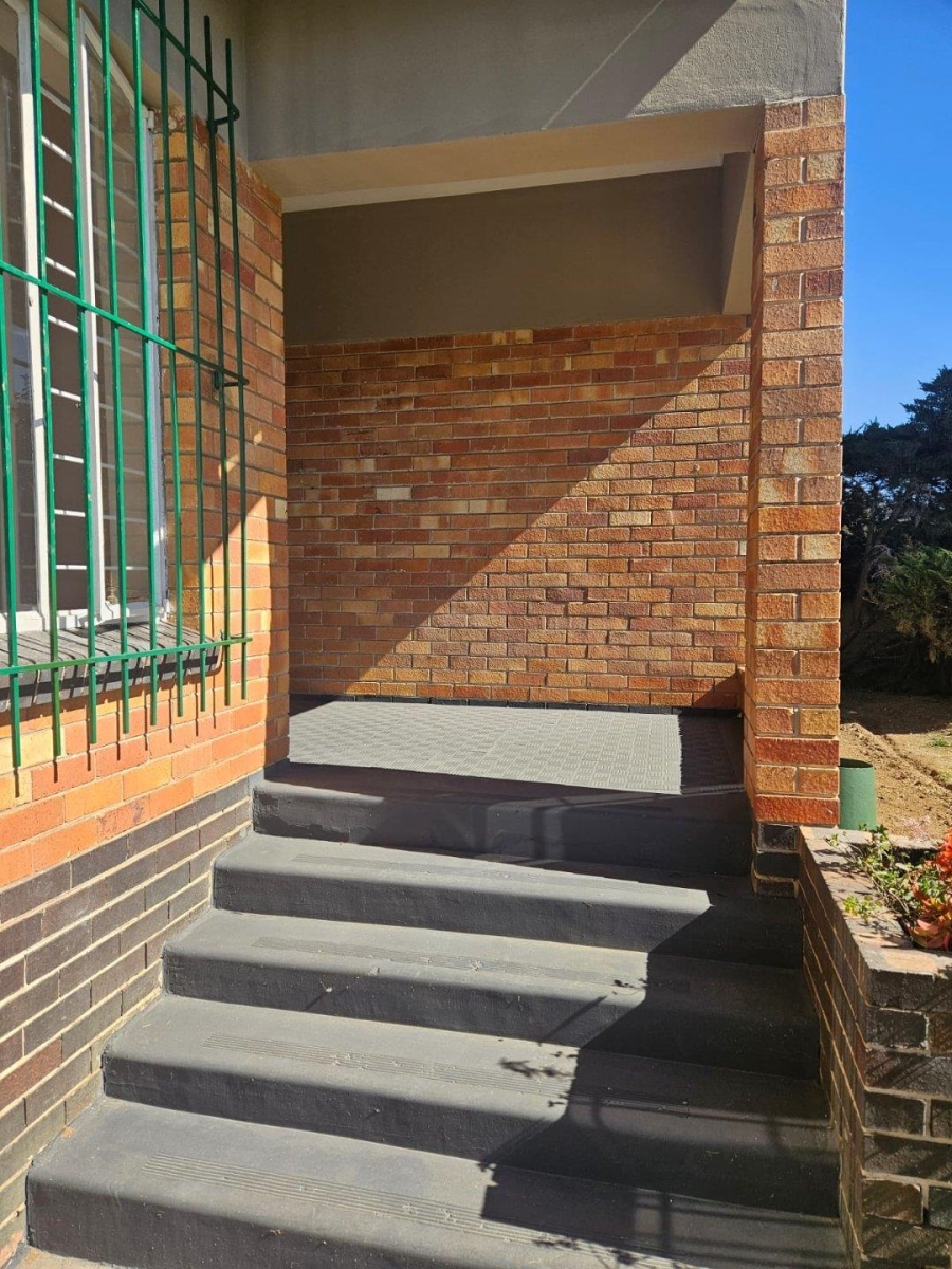 To Let 3 Bedroom Property for Rent in Wentworth Park Gauteng