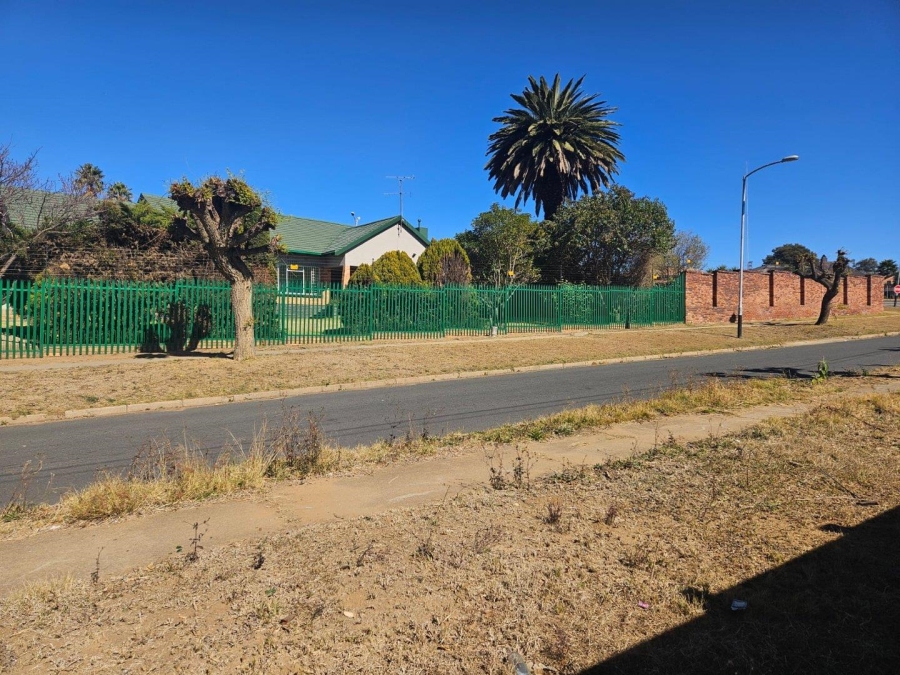 To Let 3 Bedroom Property for Rent in Wentworth Park Gauteng