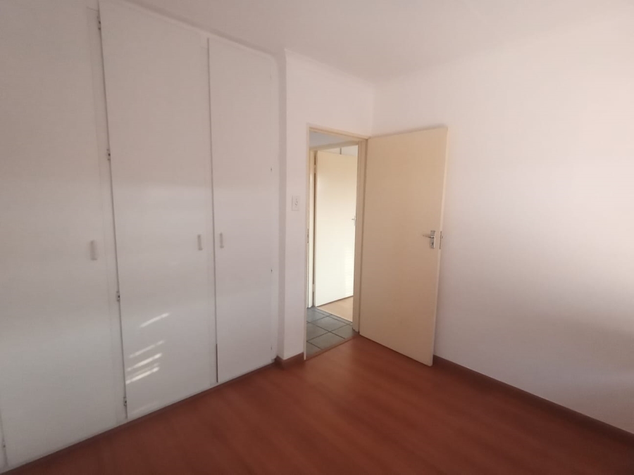 2 Bedroom Property for Sale in Little Falls Gauteng
