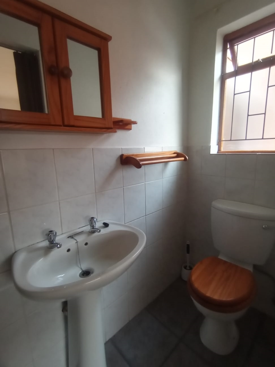 2 Bedroom Property for Sale in Little Falls Gauteng