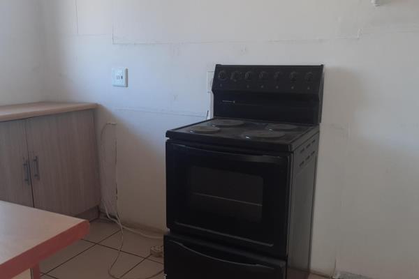 2 Bedroom Property for Sale in Rhodesfield Gauteng