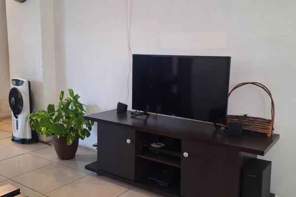 2 Bedroom Property for Sale in Rhodesfield Gauteng