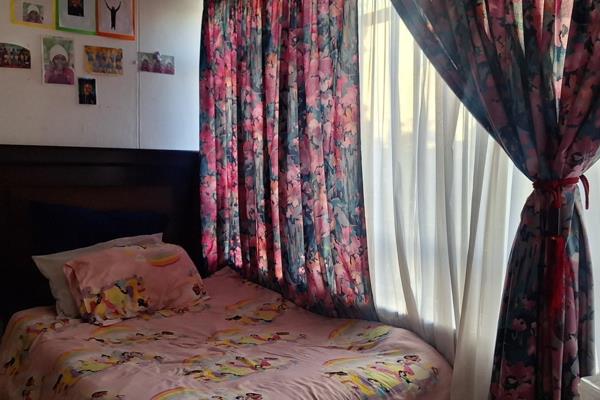 2 Bedroom Property for Sale in Rhodesfield Gauteng