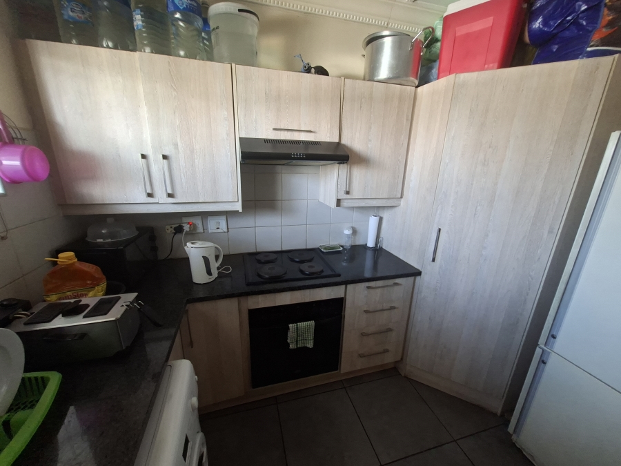 1 Bedroom Property for Sale in Lambton Gauteng
