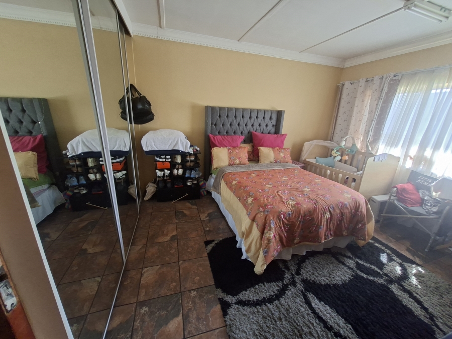 1 Bedroom Property for Sale in Lambton Gauteng