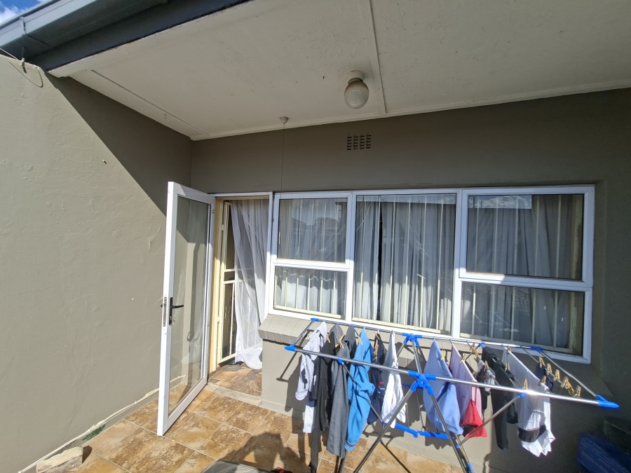 1 Bedroom Property for Sale in Lambton Gauteng