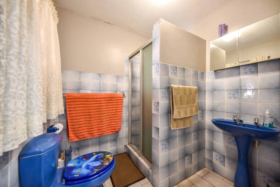 5 Bedroom Property for Sale in Doornpoort Gauteng