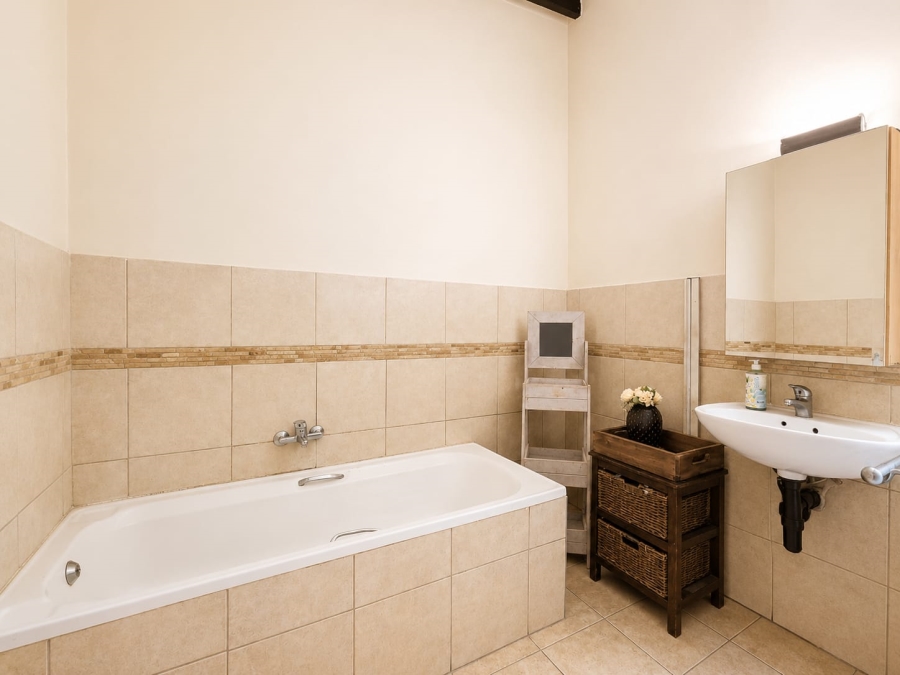 2 Bedroom Property for Sale in Dorandia Gauteng